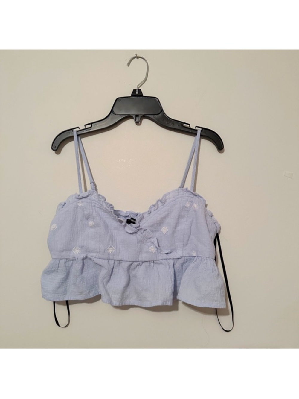 Forever 21 Light Blue Daisy Trim Crop Cami
